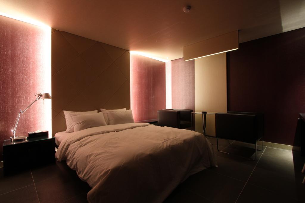 Valentine Hotel Kōyō Room photo
