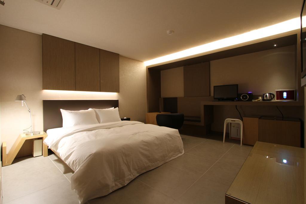 Valentine Hotel Kōyō Room photo